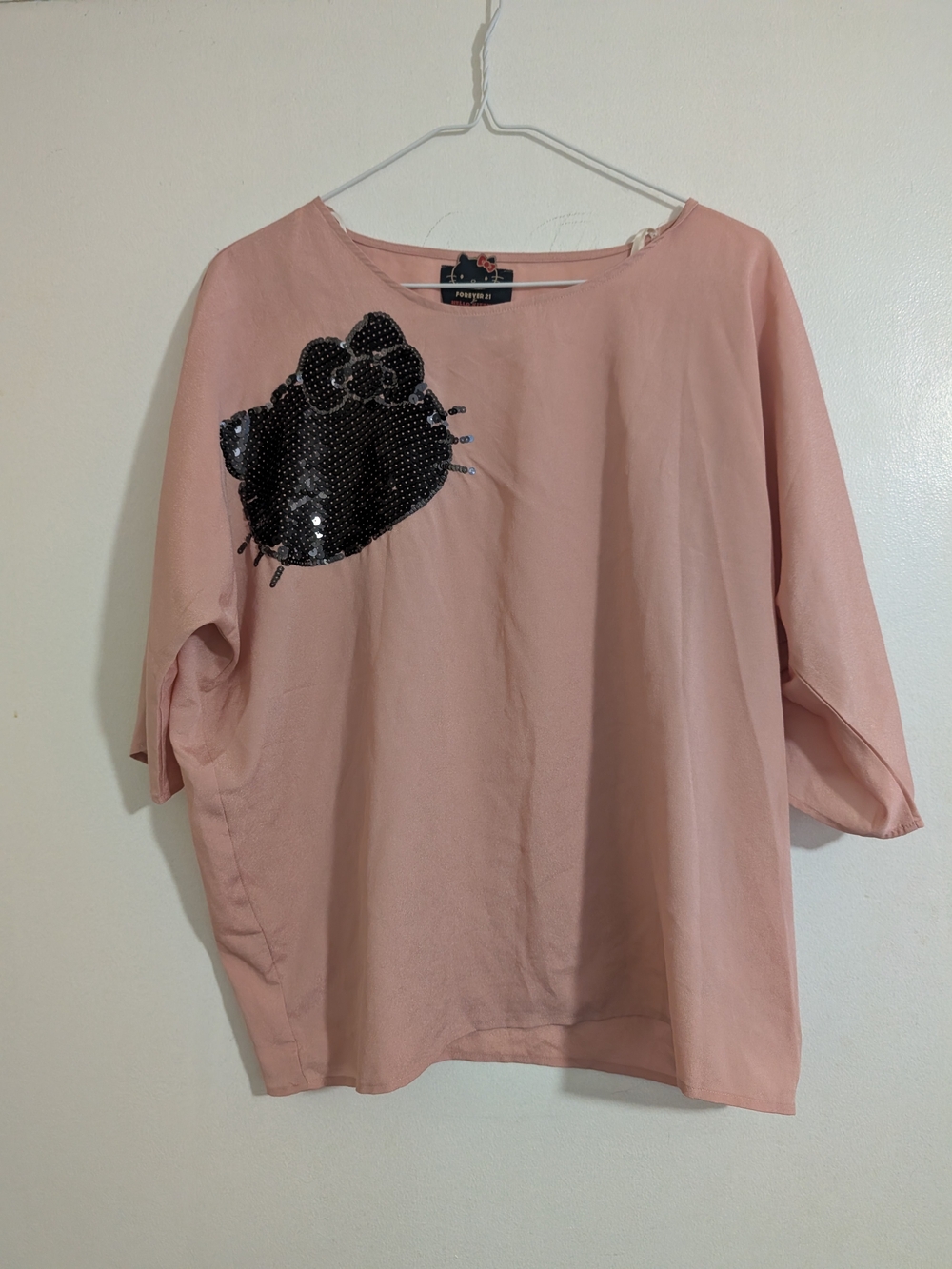 Forever 21 x Hello Kitty Blush Pink Black Sequin Dolman Top Size Medium